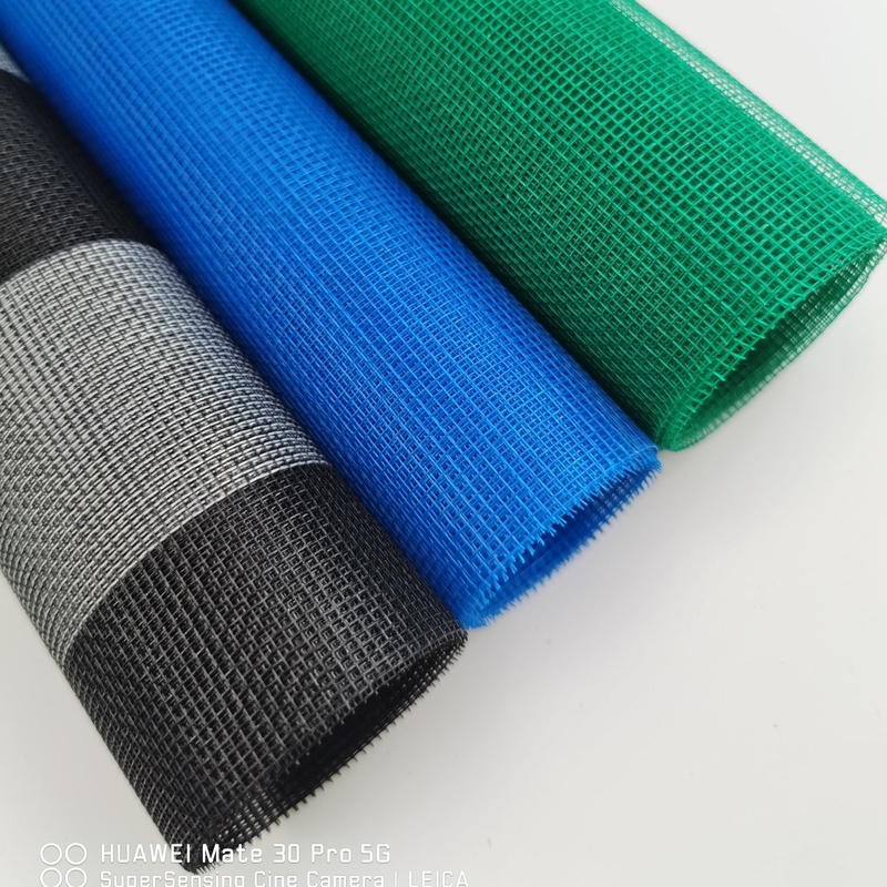 UV-beständige Glasfaser Moskitonetzgewebe Plain Weave Schwarz/Grau/Weiß Rollen für eine einfache Reinigung