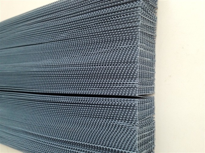 Farbmaschen-Polyester-Plissee-Masche des Schwarz-17*15 für Schiebetüren Windows