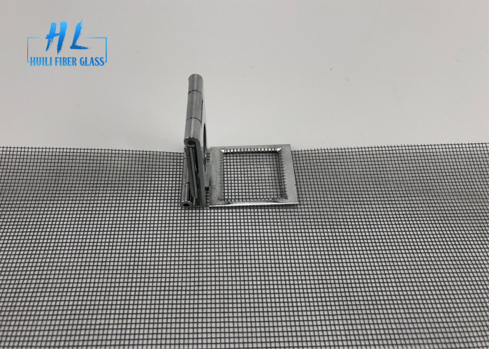 17*15 Schwarz-Farbfiberglas-Fenstergitter-Moskito-Netz der Maschen-110G