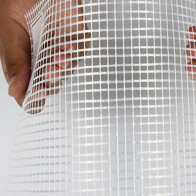 Wasserdicht Weiß C-Glas Glasfaserbildschirm Glasfasermaschen Rollen 300N-800N Festigkeit für Wand