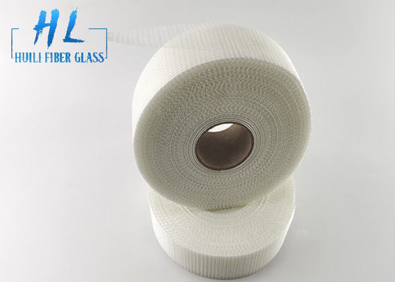 Einseitiges selbstklebendes Glasfaserteppich mit einem Gewicht von 60-65 g/m2